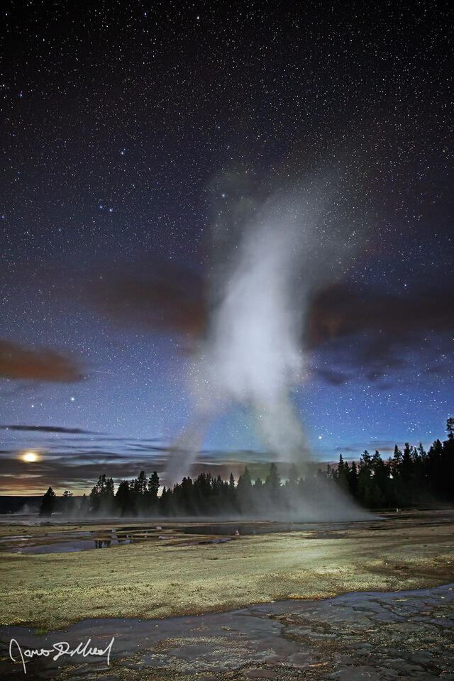 Steam rises from Celestine Pool and the Fountain Geyser Complex (Fountain Geyser, Jet Geyser and Clepsydra Geyser) as Venus sets over Lower Geyser Basin.