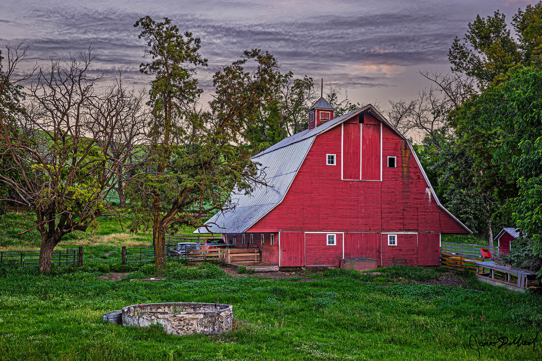Rustic Dream Sunset over the historic Lower Moys Barn in the Palouse region of Washington.